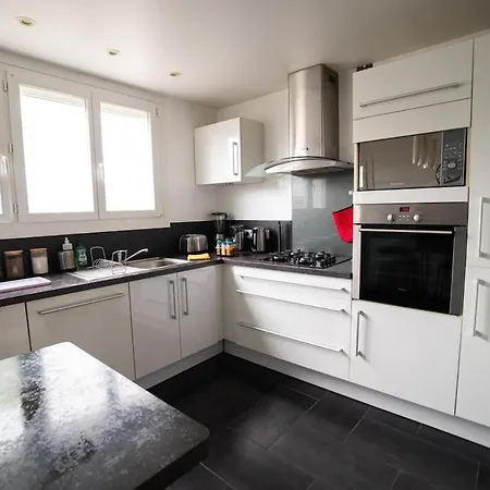 Bright Modern, Near Center And 10 Min From Beaches Brest Exterior photo