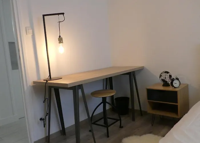 Bright Modern, Near Center And 10 Min From Beaches